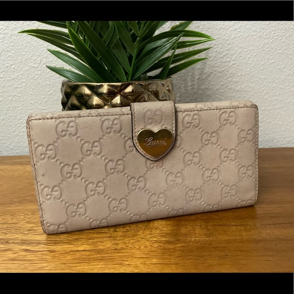 Gucci Handbags - GUCCI ♥️ Cream Guccissima Leather Large Long Heart Wallet 💯 AUTHENTIC